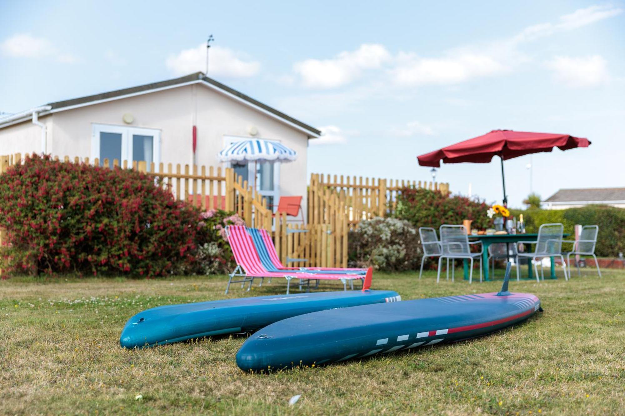 Casa de Férias The Retreat, Waterfront & Log Burner Christchurch (Dorset)